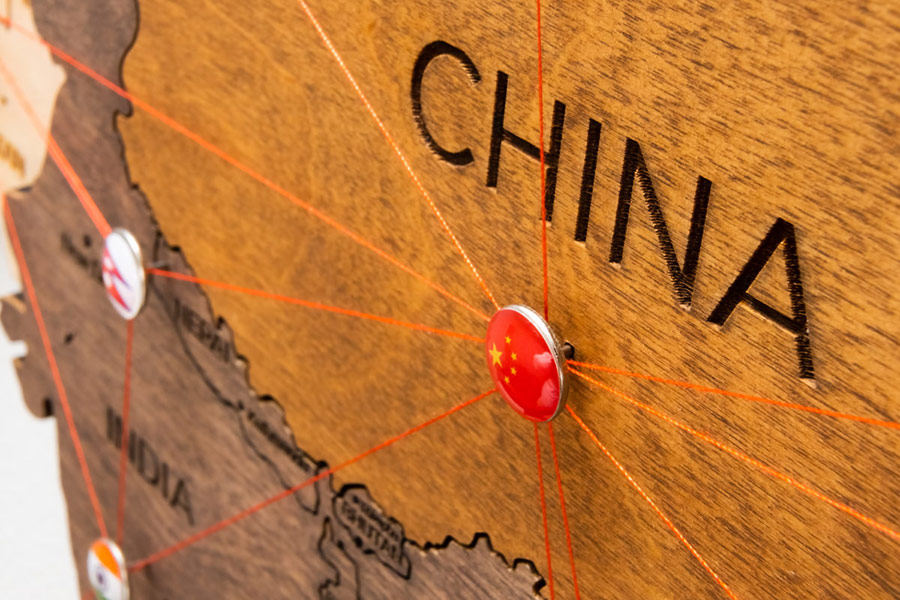 What challenges do Chinese entrepreneurs face when setting up a business in the EU?